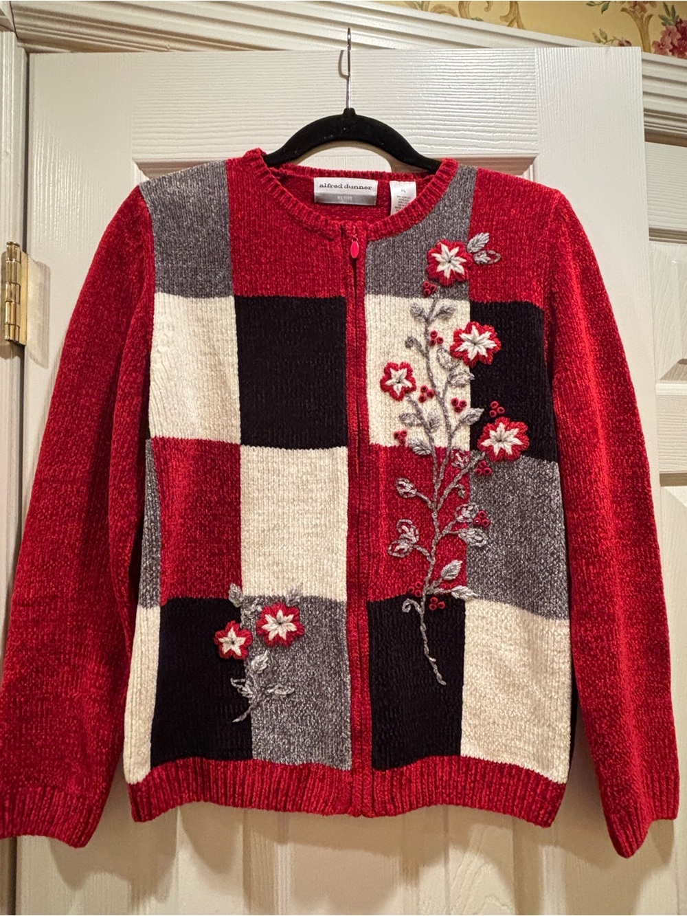 Alfred Dunner Red, Black, Gray & Cream Floral Patchwork Zip Cardigan